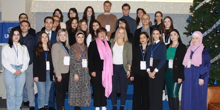 Dos equipos bosnios y uno suizo ganan la Liga de Estudiantes de la OMT