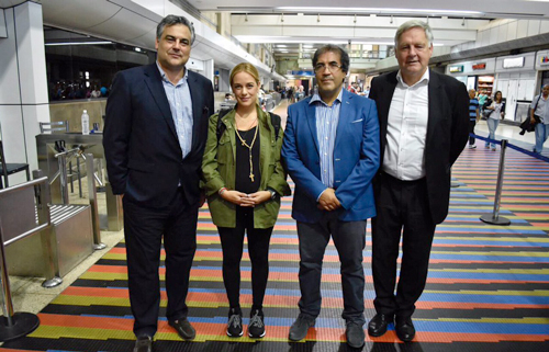 España ve «lamentable» que Maduro impida a Tintori viajar a Europa