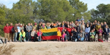 100 árboles en Valencia para celebrar el Centenario de Lituania