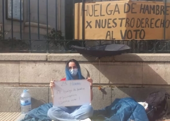 Una venezolana en huelga de hambre en Madrid para pedir la apertura del registro electoral