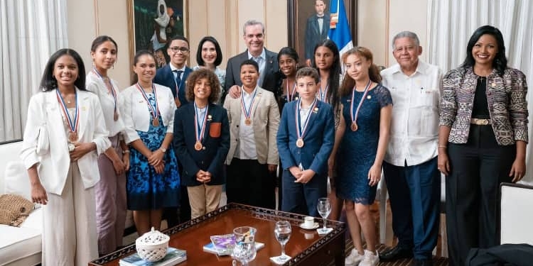 Convocada la XIII edición del Premio al Mérito Escolar de la República Dominicana