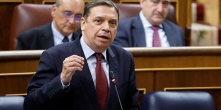 Planas pedirá a la UE que los alimentos importados cumplan las mismas exigencias que los europeos