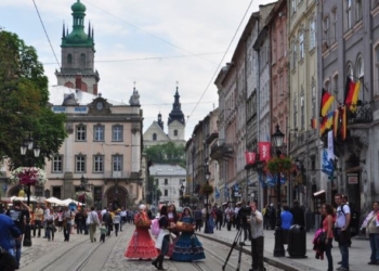 El Gobierno español ha aportado 1,7 millones a la UNESCO para preservar el patrimonio en Ucrania