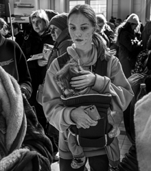 Inauguración de ‘24.02’, ensayo fotográfico del polaco Maciej Biedrzycki