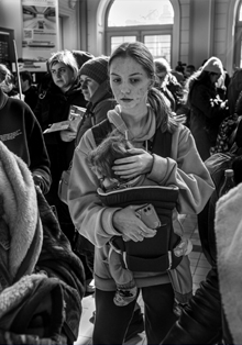 Inauguración de ‘24.02’, ensayo fotográfico del polaco Maciej Biedrzycki