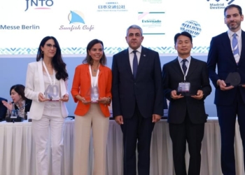 Reconocimiento de la OMT a Iberia, el Ayuntamiento de Madrid y Fitur