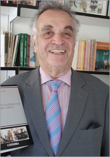 Homenaje al poeta Mahmud Sobh en el Instituto Egipcio de Estudios Islámicos