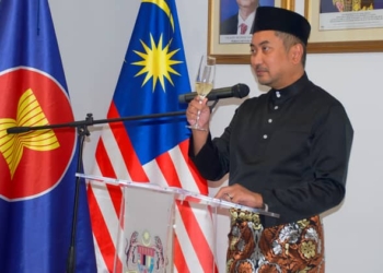 El embajador de Malasia anima a las empresas españolas a «trabajar juntos»