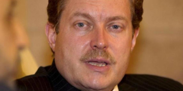 El ex embajador en Finlandia pide nuevo destino tras ser absuelto por la Audiencia