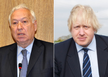 Margallo planea viajar a Londres para hablar con Johnson de Gibraltar