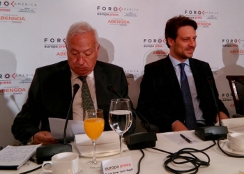 Guillaume Long: “En Venezuela hay que bajar los ánimos y no polarizar aún más»