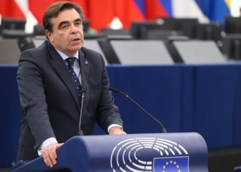 Bruselas pide a la Eurocámara que investigue los vínculos entre los secesionistas catalanes y Rusia