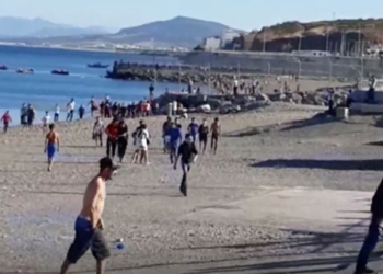 Entre los inmigrantes hay unos 1.500 menores de edad, así como familias enteras con niños.