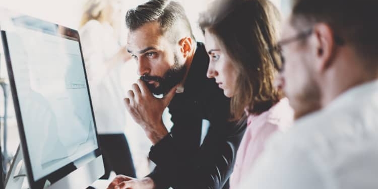 Máster en comunicación corporativa: la importancia de que sea oficial