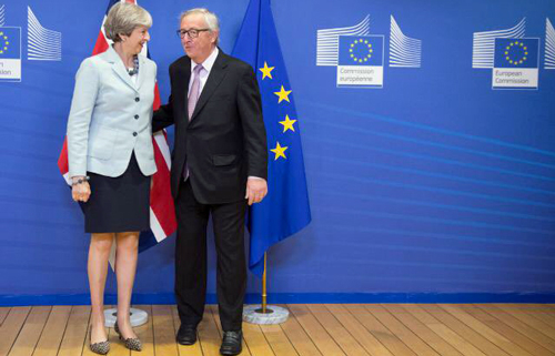 España elogia el trabajo de los negociadores europeos en el acuerdo sobre el Brexit