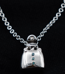 La escultura, pintura y joyería en la muestra ‘Una menina. Tres miradas’