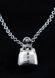 La escultura, pintura y joyería en la muestra ‘Una menina. Tres miradas’