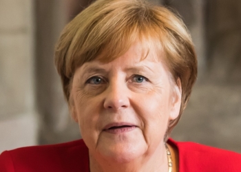 Merkel recibe el Premio Carlos V de Yuste por su “firme defensa de la integración europea”