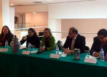 Los participantes en la mesa redonda analizaron la importancia de esta nueva declaratoria para México y España. / Foto: @IMEXEsp
