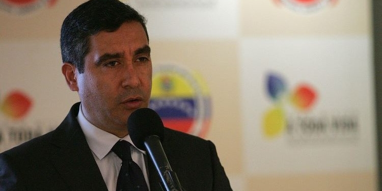 El exministro chavista Rodríguez Torres se refugia en España tras ser excarcelado por Maduro