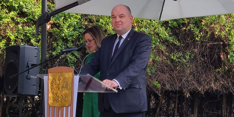 Anna Sroka reafirma que «el legado de la Constitución del 3 de Mayo sigue vivo»