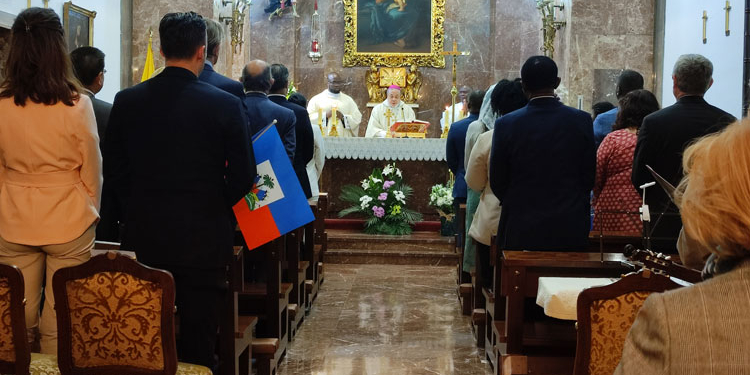 La Embajada de Haití celebra el Día de la Bandera en la Nunciatura