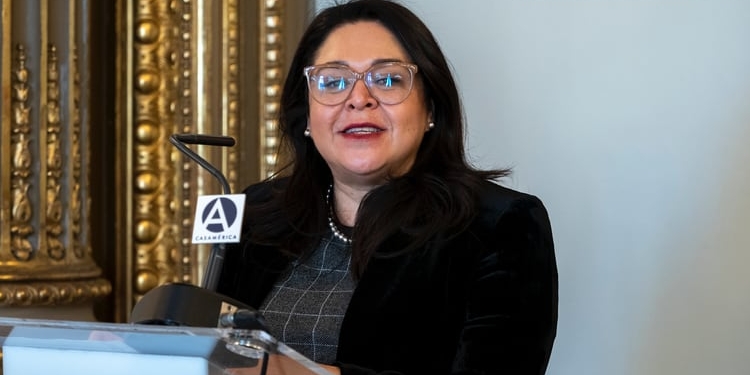 Mónica Bolaños termina su misión en España y asume la Embajada de Guatemala en Ecuador
