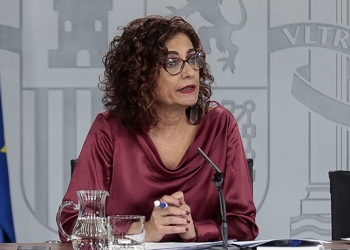 El Gobierno aprueba las tasas Tobin y Google, anunciadas en el acuerdo PSOE-Podemos