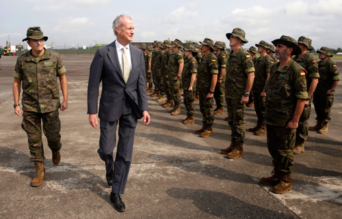 Transparencia Internacional propone formar a los militares contra la corrupción