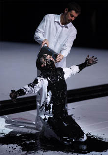 ‘Moisés y Aarón’, de Arnold Schönberg, estrenada en el Teatro Real