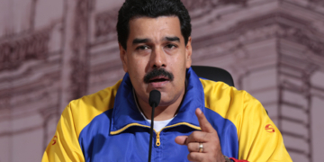 El embajador en Caracas no volverá hasta que Venezuela muestre «continencia verbal»