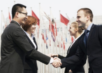 Etiqueta de negocios en español: Consejos para hacer negocios en España