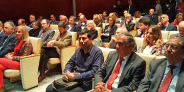 El embajador nicaragüense junto a los embajadores de Bolivia y El Salvador, en Huelva.