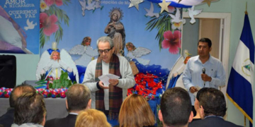 A moment of the celebration at Nicaragua's Embassy.