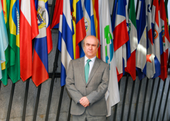 «La educación puede ser el pegamento de la integración iberoamericana»