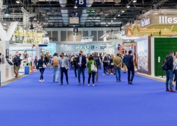 Inversión, turismo sostenible y colaboración, objetivos de la OMT en FITUR