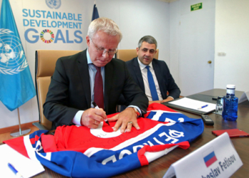 La OMT organizará un partido de hockey sobre hielo en el Polo Norte