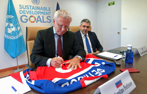 La OMT organizará un partido de hockey sobre hielo en el Polo Norte