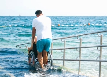 Acuerdo de la OMT, Fundación ONCE y UNE para impulsar el turismo accesible