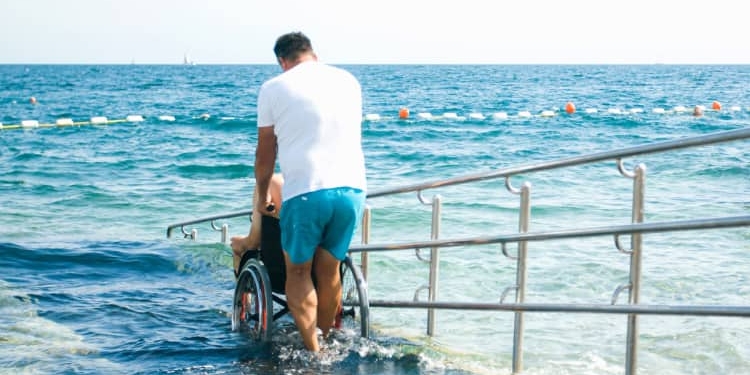 Acuerdo de la OMT, Fundación ONCE y UNE para impulsar el turismo accesible