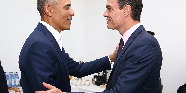El esperado encuentro de Sánchez con Obama en la Cumbre del Turismo en Sevilla