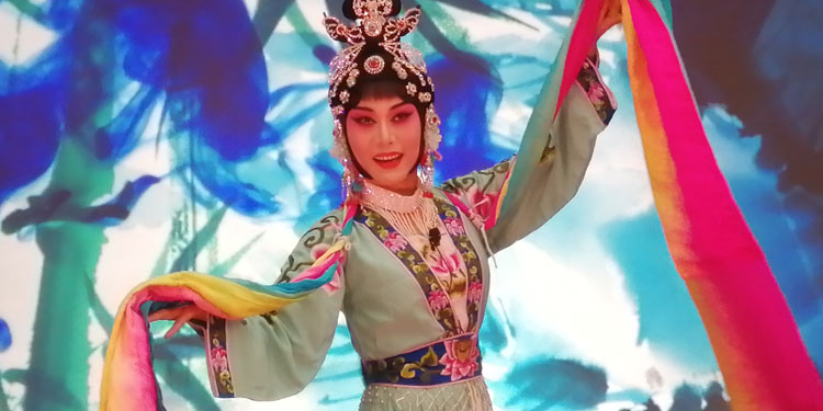 El Centro Cultural Chino celebró la Fiesta del Medio Otoño