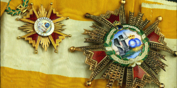 La Orden de Isabel la Católica se exhibe en su bicentenario