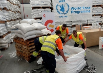 La base de la ONU en Las Palmas prepara su primer envío de alimentos al este de África