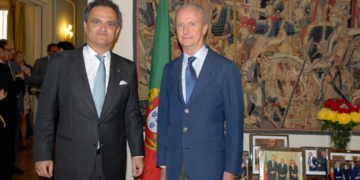 El ministro de Defensa, Pedro Morenés, en la recepción del Día de Portugal