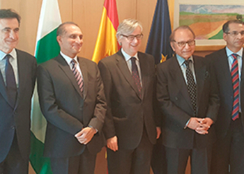 Pakistán y España se proponen incrementar su colaboración económica y política