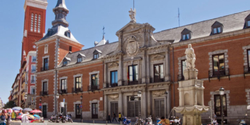 La ADE denuncia la «degradación» del Servicio Exterior por falta de medios y recursos