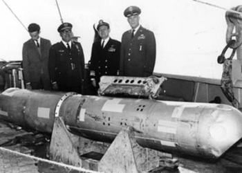 España y EE UU preparan la negociación para un acuerdo vinculante sobre Palomares