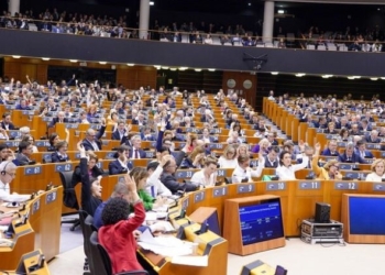 La Eurocámara expresa su “gran preocupación” por el desvío de fondos europeos en el caso Koldo