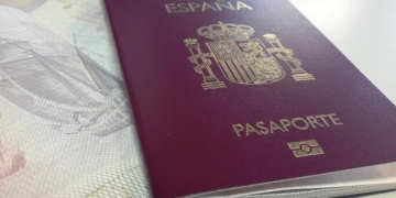 El pasaporte español, el más fuerte en Europa, junto al alemán y al italiano